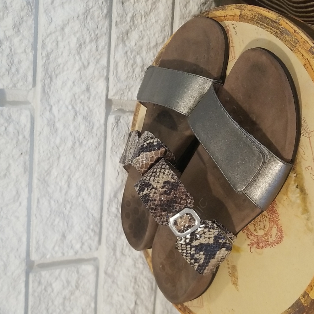 Vionic Women's Camila Slide Sandal - Pewter & Snake Skin Pattern Size 9
